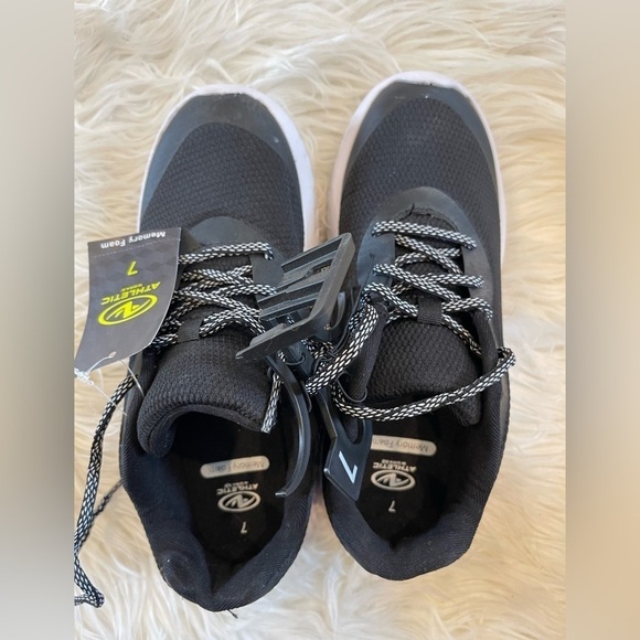 💎3/$18 NWT Women’s Athletic works memory foam sneaker size‎ 7 - Picture 5 of 5